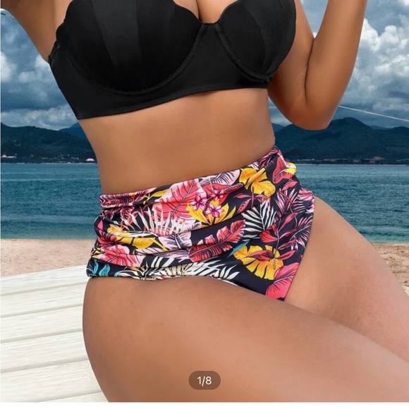 SHEIN Size M Swim suit. New never worn. - Picture 1 of 4